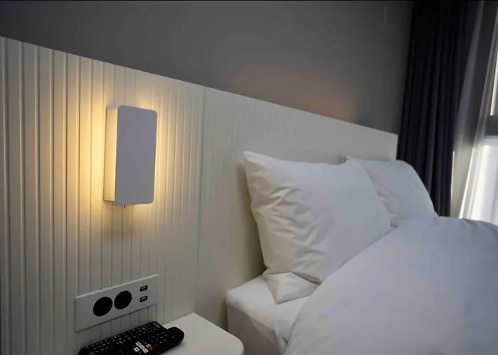 The Raffinato Residece At Myeongdong 3*